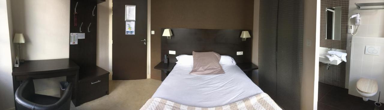 Le Relais Hotel Saint-Quentin-les-Anges Luaran gambar